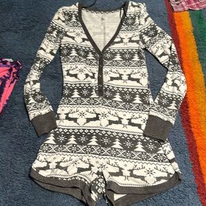 Aerie one piece lounge sleep wear romper size small